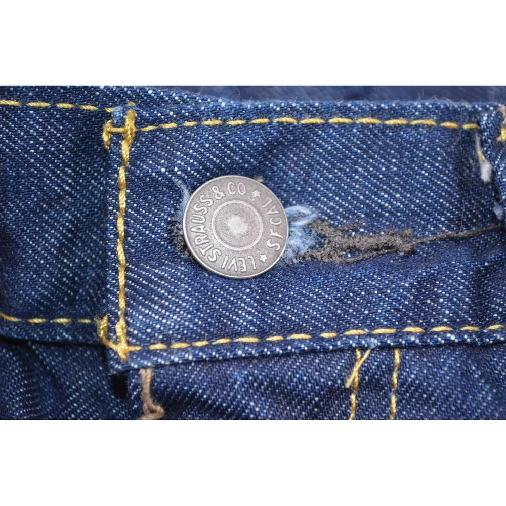 Levi's  505 Denim Blue Jeans Men's 33 x 32 (fits 32x31) Dark Wash Nwts Irregular